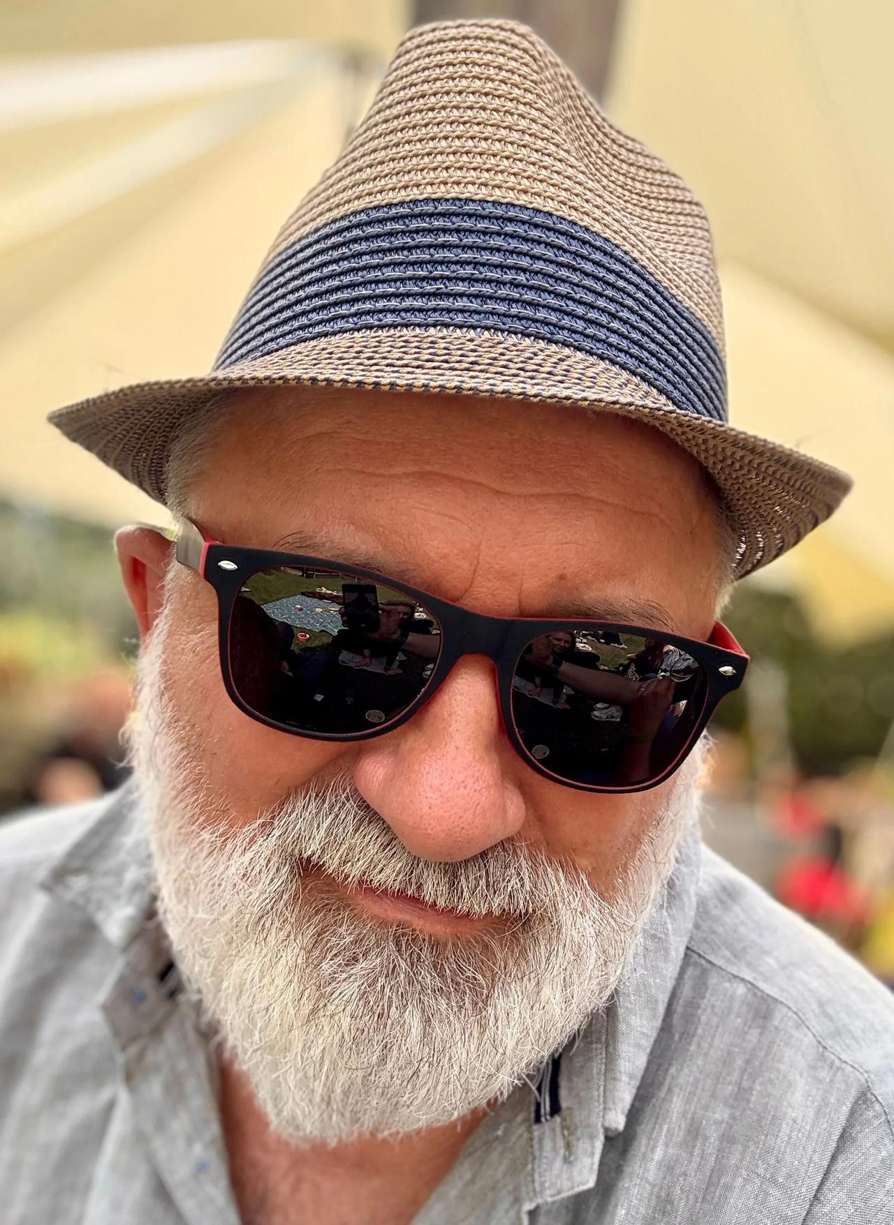 Portret fotografa Piotra Korczyńskiego